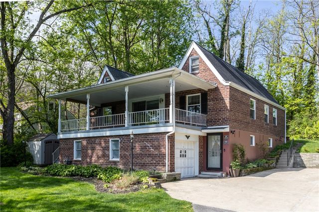 282 McMurray Rd, Upper St Clair, PA 15241