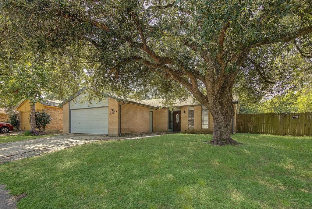 5702 Golden Grove Lane, Spring, TX 77373