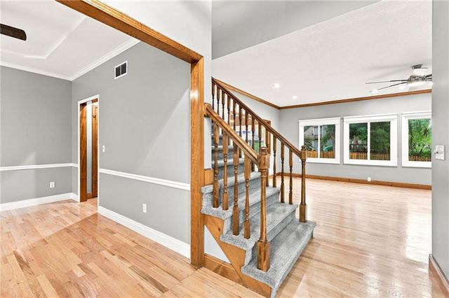 608 NE Ashmont Place, Lee's Summit, MO 64064