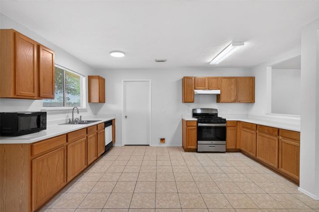 1208 Cambay Drive, Rosenberg, TX 77471