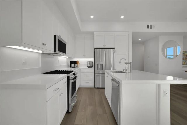 1958 Hollyleaf Terrace, Montebello, CA 90640