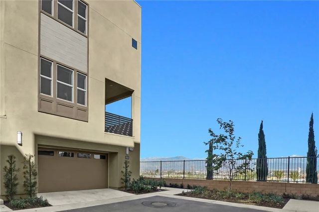 1958 Hollyleaf Terrace, Montebello, CA 90640