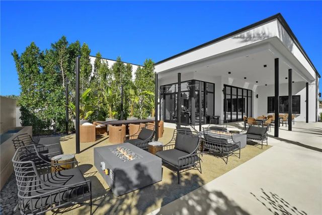 1958 Hollyleaf Terrace, Montebello, CA 90640