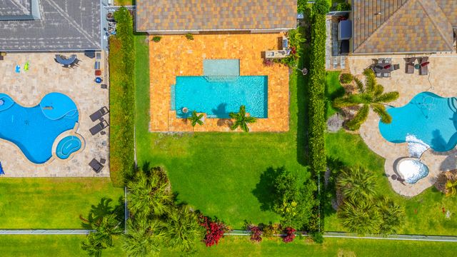 9460 Wrangler Drive, Wellington, FL 33467