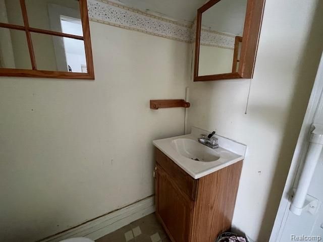 10210 County Line Road, Groveland Township, MI 48462