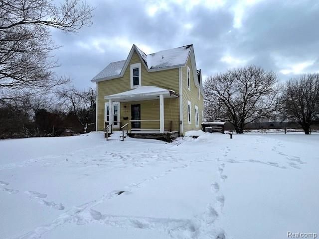 10210 County Line Road, Groveland Township, MI 48462