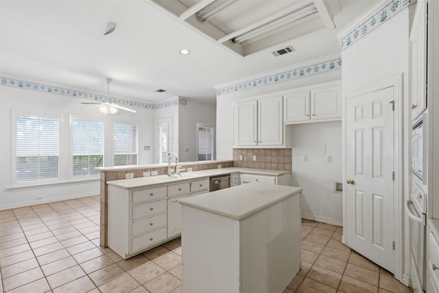 270 Brookbend Drive, Waxahachie, TX 75165