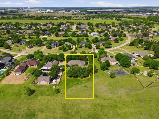 270 Brookbend Drive, Waxahachie, TX 75165