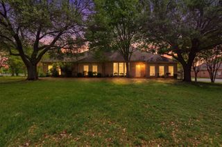 270 Brookbend Drive, Waxahachie, TX 75165