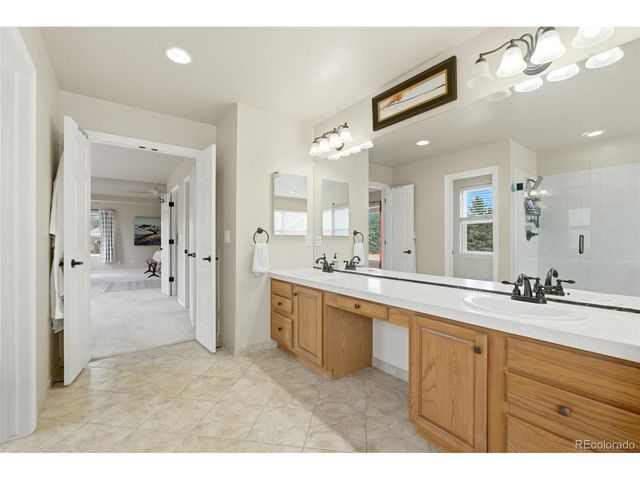 6052 S Andes Cir, Aurora, CO 80016