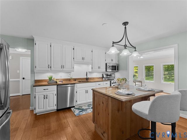17221 Pouncey Tract Rd, Rockville, VA 23146