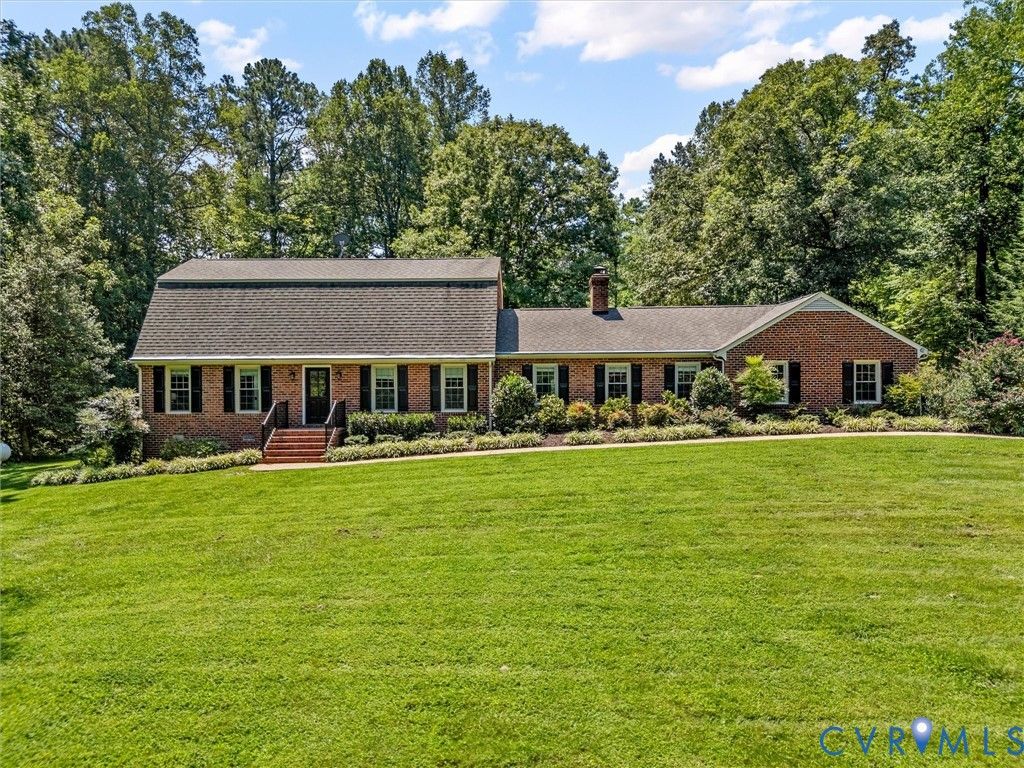 17221 Pouncey Tract Rd, Rockville, VA 23146