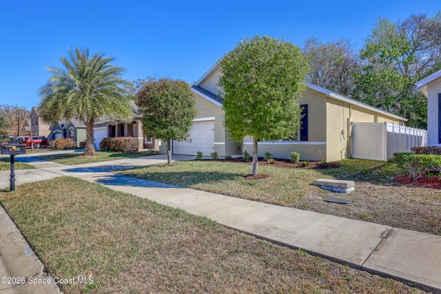 2605 Falcon Lane, Mims, FL 32754