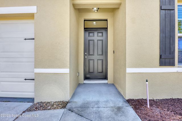 2605 Falcon Lane, Mims, FL 32754