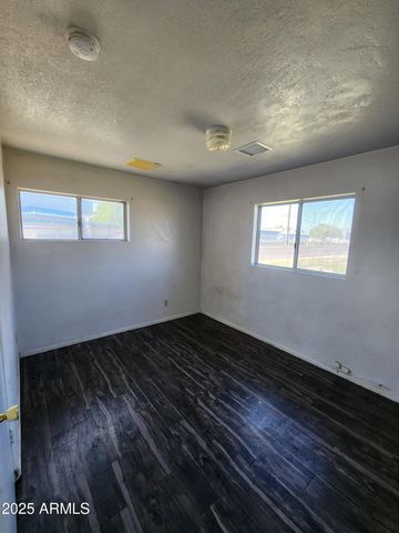 2244 W GEORGIA Avenue, Phoenix, AZ 85015