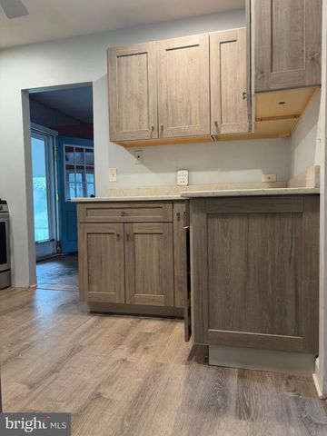 6 TENBURY RD, Lutherville Timonium, MD 21093