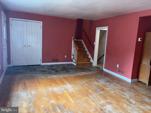6 TENBURY RD, Lutherville Timonium, MD 21093