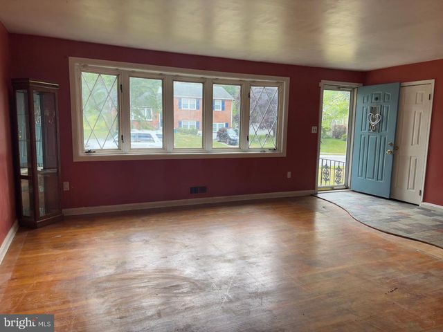 6 TENBURY RD, Lutherville Timonium, MD 21093