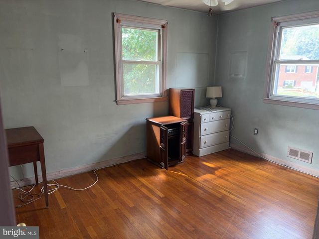 6 TENBURY RD, Lutherville Timonium, MD 21093