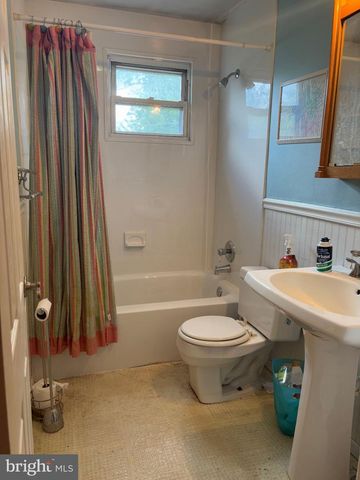 6 TENBURY RD, Lutherville Timonium, MD 21093