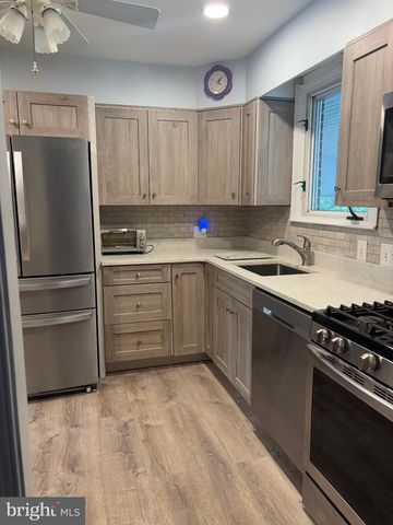 6 TENBURY RD, Lutherville Timonium, MD 21093