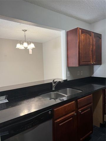 2071 DIXIE BELLE DRIVE 2071M, Orlando, FL 32812