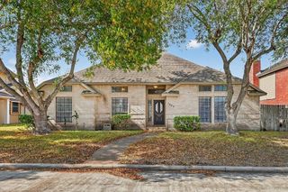 7005 Bevington Dr, Corpus Christi, TX 78413
