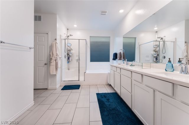 10124 Skye Saddle Avenue, Las Vegas, NV 89166