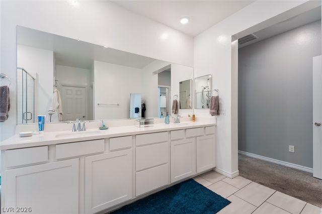 10124 Skye Saddle Avenue, Las Vegas, NV 89166