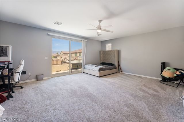 10124 Skye Saddle Avenue, Las Vegas, NV 89166