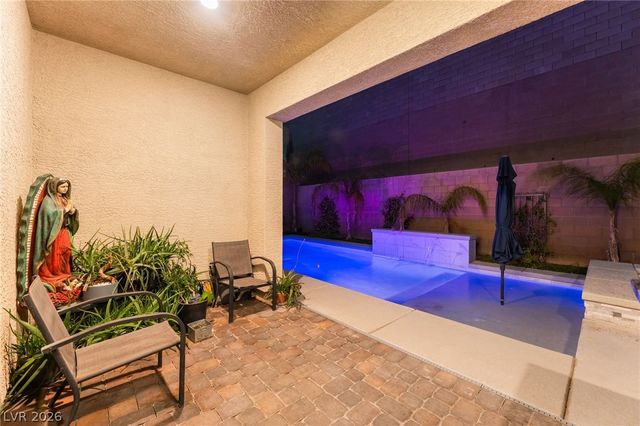 10124 Skye Saddle Avenue, Las Vegas, NV 89166