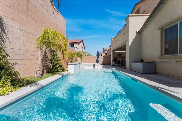 10124 Skye Saddle Avenue, Las Vegas, NV 89166
