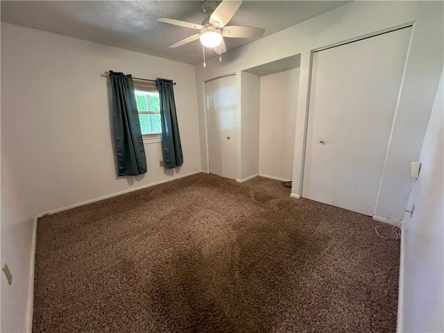 203 Carson St, Springdale Twp, PA 15144