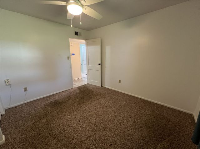 203 Carson St, Springdale Twp, PA 15144