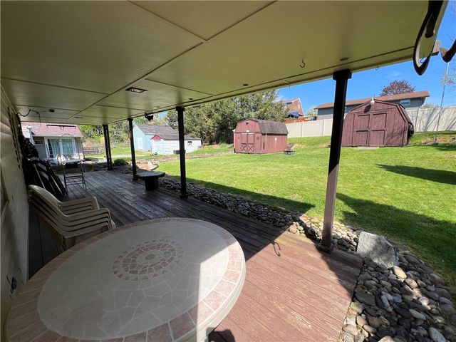 203 Carson St, Springdale Twp, PA 15144