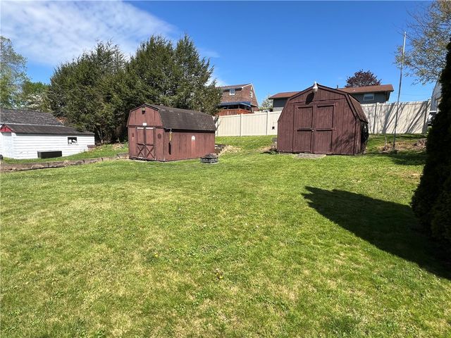 203 Carson St, Springdale Twp, PA 15144