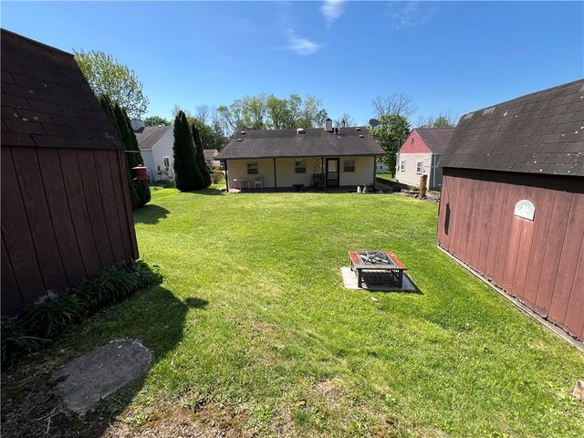 203 Carson St, Springdale Twp, PA 15144
