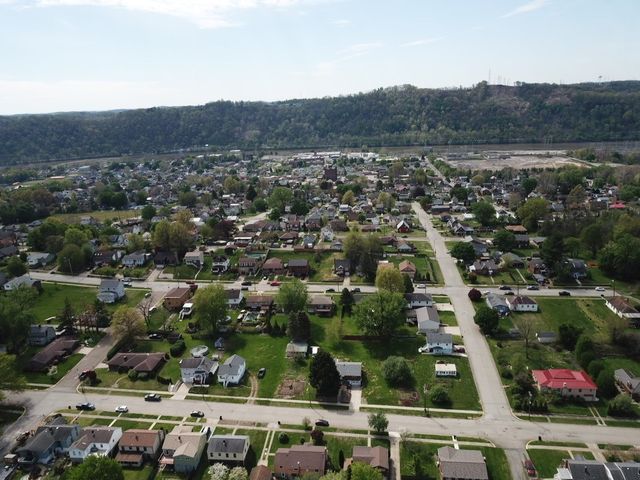 203 Carson St, Springdale Twp, PA 15144