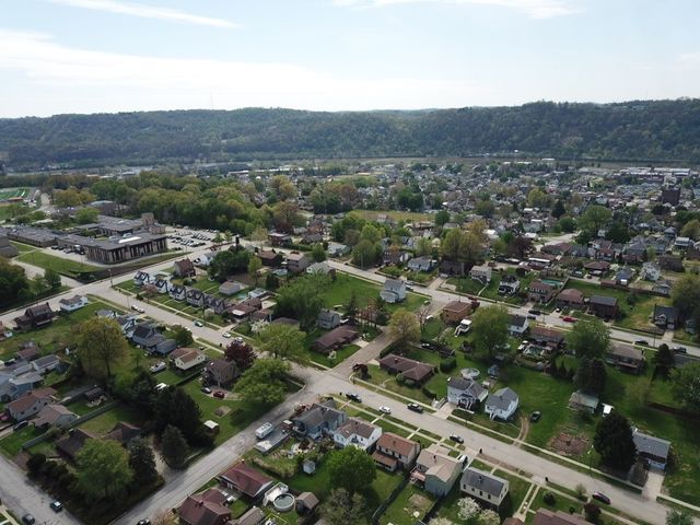 203 Carson St, Springdale Twp, PA 15144