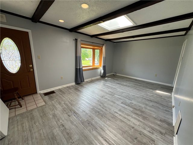 203 Carson St, Springdale Twp, PA 15144