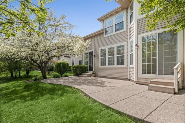 2301 Madiera Lane, Buffalo Grove, IL 60089
