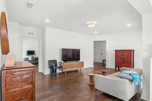 7573 LAUREATE BOULEVARD 1-307, Orlando, FL 32827