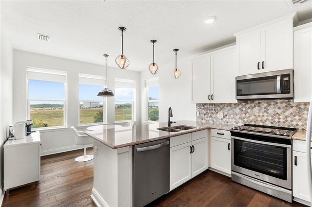 7573 LAUREATE BOULEVARD 1-307, Orlando, FL 32827