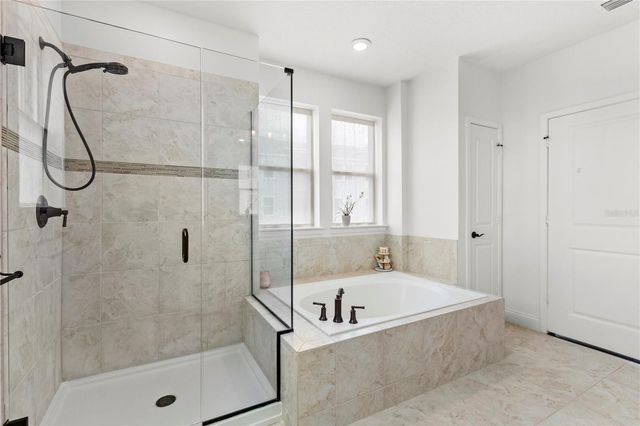 7573 LAUREATE BOULEVARD 1-307, Orlando, FL 32827
