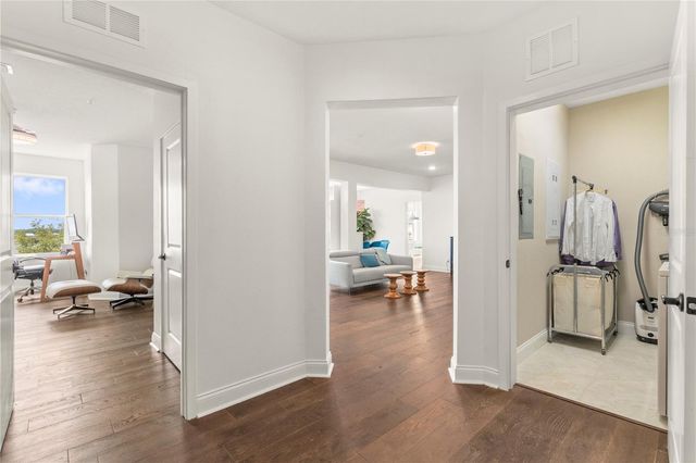 7573 LAUREATE BOULEVARD 1-307, Orlando, FL 32827