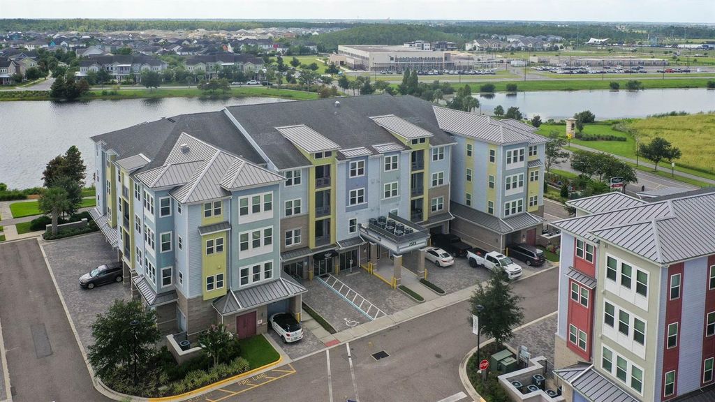 7573 LAUREATE BOULEVARD 1-307, Orlando, FL 32827