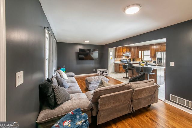 850 Briarwood Trail, Douglasville, GA 30134