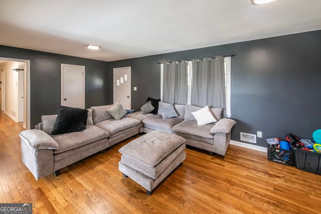 850 Briarwood Trail, Douglasville, GA 30134