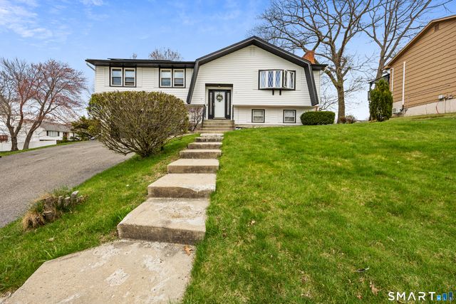 62 White Birch Drive, Waterbury, CT 06708