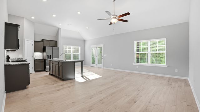 164 Stillwater Way, Tullahoma, TN 37388